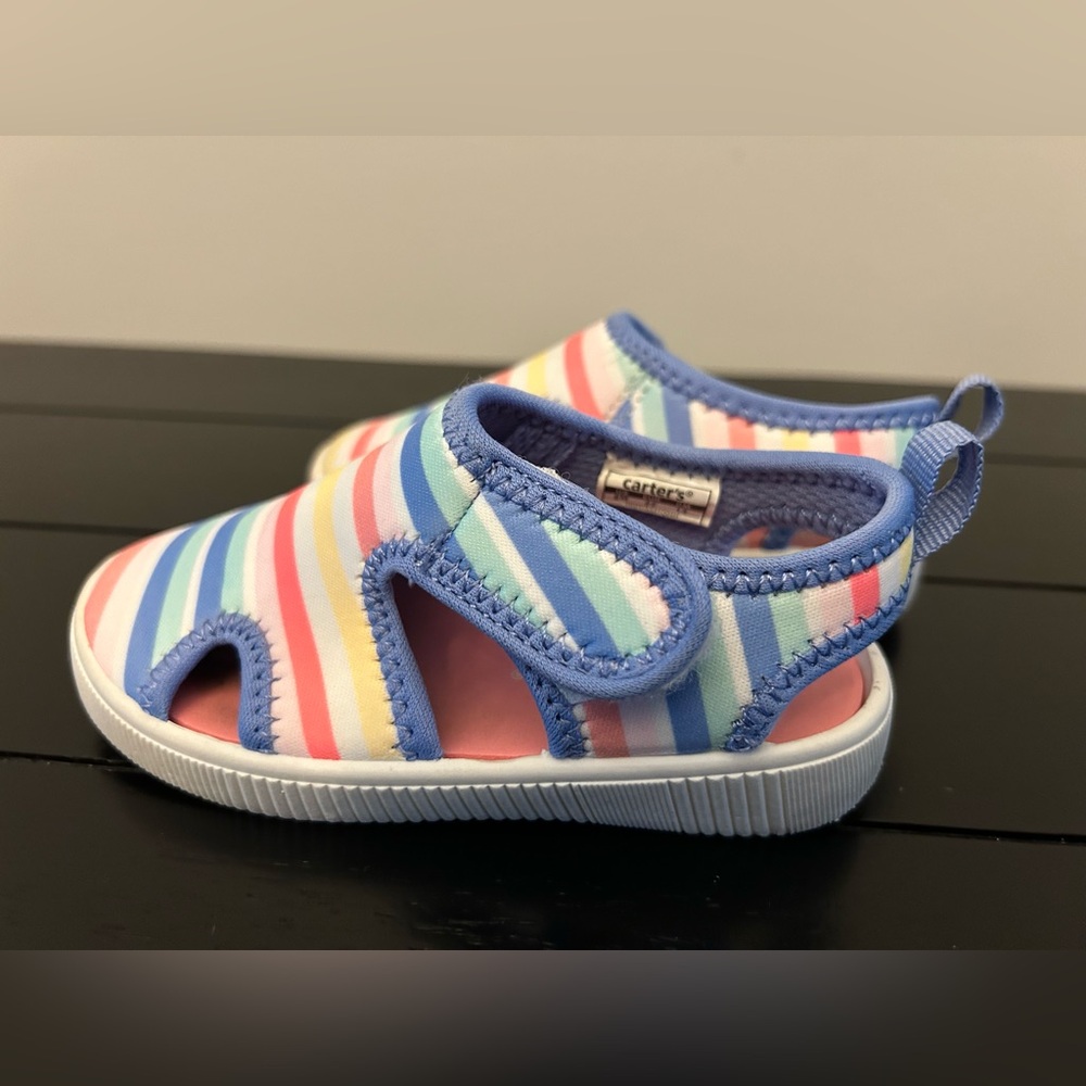 ⭐️ 2/$20 ⭐️ Water Shoes